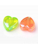 Corazón (4). Varios colores. Transparente. 8x8x3 milímetros. 1,5 mm perforación. 50 unidades.