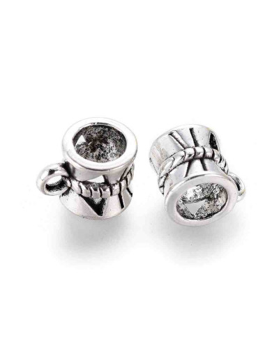 Bail Beads (3). Aleación. Plata antigua. 9 mm largo. 7 mm perforación. 2 mm arandela. 20 uds.