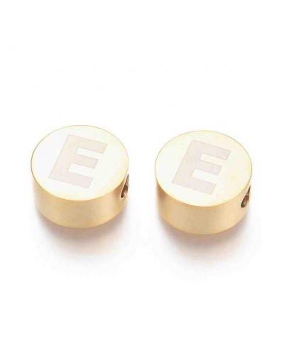 Moneda con letra E. Acero inoxidable. Color dorado. 10 mm diámetro. 4,5 mm grosor. 2 mm perforación.