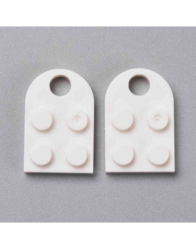 Corazón-Lego. Acrílico. Color WHITE. 23,5x15,5x5 mm. 5 mm perforación. 2 set.