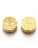 San Benito. Acero inoxidable. Color dorado. 7,5x3 milímetros. 2 mm perforación. 1 unidad.