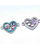 Corazón+flores. Aleación de cobre y esmalte. 15,5x23x2 milímetros. 1,8 mm perforación. 2 unidades.