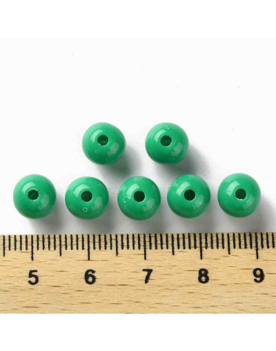 Esfera color sólido. GREEN. 8x7 milímetros. 2 mm perforación. 50 unidades.