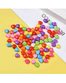 Corazón (2). Varios colores. 10x11x6 milímetros. 2 mm perforación. 50 unidades.