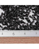 MIYUKI Delica. Color: BLACK. 1,3x1,6 mm (11/0). 0,8 mm perforación. 10 gramos (2000 uds aprox). MIYUKI Delica. Color: BLACK. 1,3x1,6 mm (11/0). 0,8 mm perforación. 10 gramos (2000 uds aprox).