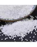 MIYUKI Delica. Color: WHITE. 1,3x1,6 mm (11/0). 0,8 mm perforación. 10 gramos (2000 uds aprox). MIYUKI Delica. Color: WHITE. 1,3x1,6 mm (11/0). 0,8 mm perforación. 10 gramos (2000 uds aprox).