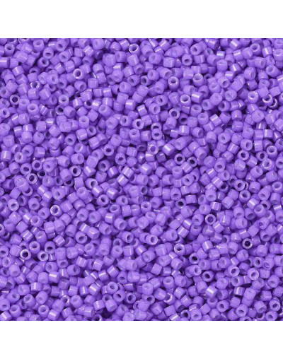 MIYUKI Delica. Color: RED VIOLET. 1,3x1,6 mm (11/0). 0,8 mm perforación. 10 gramos (2000 uds aprox).