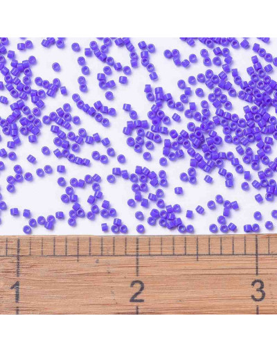 MIYUKI Delica. Color: CYAN BLUE. 1,3x1,6 mm (11/0). 0,8 mm perforación. 10 gramos (2000 uds aprox).