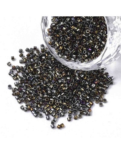 FGB Delica. Color: METALLIC COLORFUL (3). 1,5x1 mm. 0,8 mm perforación. 10 gr (2000 uds aprox).