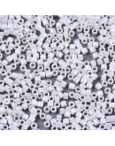 FGB Delica. Color: LUSTER WHITE. 1,5x1 mm. 0,8 mm perforación. 10 gr (2000 uds aprox). FGB Delica. Color: LUSTER WHITE. 1,5x1 mm. 0,8 mm perforación. 10 gr (2000 uds aprox).