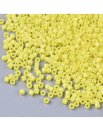 FGB Delica. Color: YELLOW. 1,5x1 mm. 0,8 mm perforación. 10 gr (2000 uds aprox).