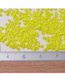 MIYUKI Delica. Color: YELLOW. 1,3x1,6 mm (11/0). 0,8 mm perforación. 10 gramos (2000 uds aprox). MIYUKI Delica. Color: YELLOW. 1,3x1,6 mm (11/0). 0,8 mm perforación. 10 gramos (2000 uds aprox).