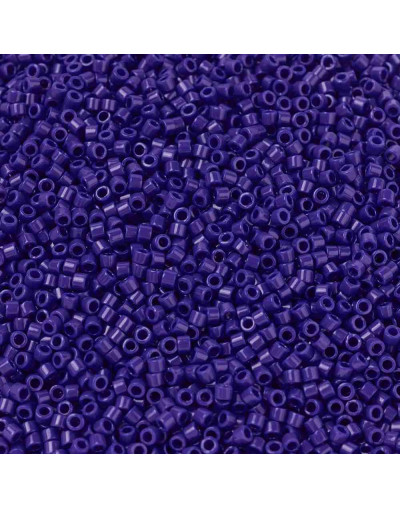 MIYUKI Delica. Color: COBALT. 1,3x1,6 mm (11/0). 0,8 mm perforación. 10 gramos (2000 uds aprox).