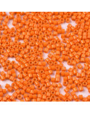 FGB Delica. Color: DARK ORANGE. 1,5x1 mm. 0,8 mm perforación. 10 gr (2000 uds aprox).