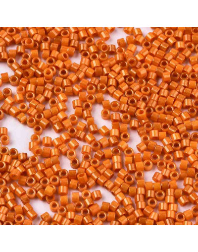 FGB Delica. Color: LUSTER DARK ORANGE. 1,5x1 mm. 0,8 mm perforación. 10 gr (2000 uds aprox).