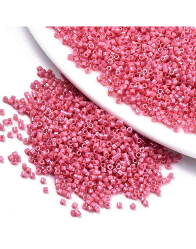 FGB Delica. Color: LUSTER HOT PINK. 1,5x1 mm. 0,8 mm perforación. 10 gr (2000 uds aprox).