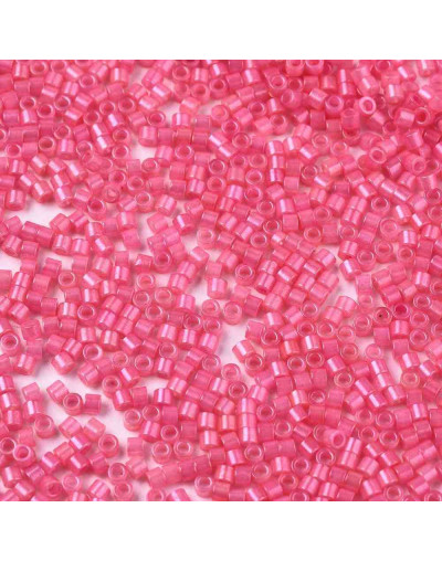 FGB Delica. Color: HOT PINK. 1,5x1 mm. 0,8 mm perforación. 10 gr (2000 uds aprox).