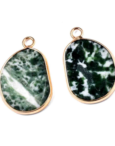 Jásper Green Spot. Aleación de cobre. Color dorado. 25,5x16x2 milímetros. 2,5 mm perforación. 1 ud.