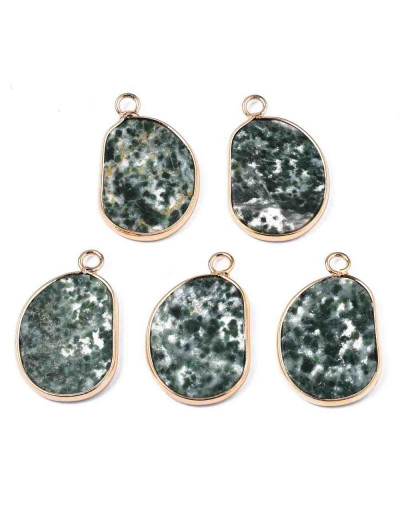 Jásper Green Spot. Aleación de cobre. Color dorado. 25,5x16x2 milímetros. 2,5 mm perforación. 1 ud.