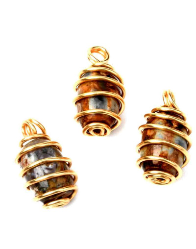 Agata. Aleación de cobre. Baño 18kGold. 21x12 milímetros. 3,5 mm diámetro. 1 unidad.