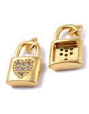 Candado+corazón (1). Aleación+Zirconia. Baño 18K Gold. 15x10x3,5 mm. 3 mm arandela. Candado+corazón (1). Aleación+Zirconia. Baño 18K Gold. 15x10x3,5 mm. 3 mm arandela.