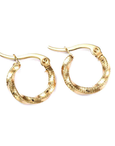 Aretes de aro. Twist (1). Acero inoxidable. Color dorado. 14 mm diámetro. 2,5 mm grosor. 1 par.