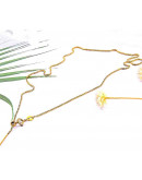 Acero inoxidable. Color dorado. Cadena regulable para collar. 45 centímetros largo. 1 unidad.