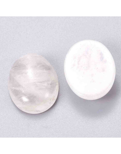 Cuarzo cristal. Ovalado. 25x18 milímetros. 7 milímetros grosor. Sin perforación. 1 unidad.