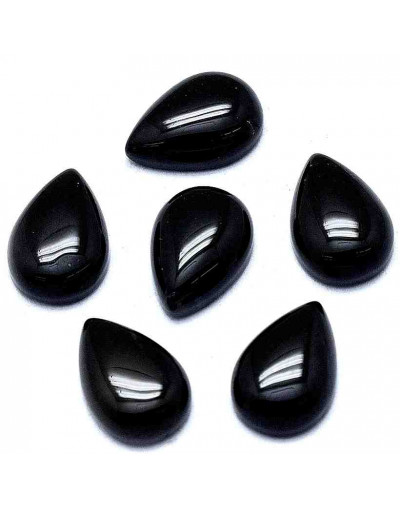 Agata negra. Gota. 10x7x3 milímetros. Sin perforación. 1 unidad.
