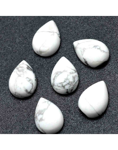 Howlite. Gota. 10x7x3 milímetros. Sin perforación. 1 unidad.