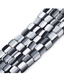 Cubo. Color band.Tonos grises. 6x6x6 milímetros. 1,4 mm perforación. 60 unidades hilo (aprox).