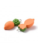 Zanahoria. Resina+Aleación de cobre. Color plateado. 30x12x6 milímetros. 2 mm perforación. 2 uds.
