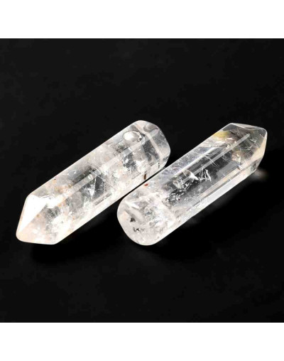Cuarzo Cristal. Hexágono una punta. Faceteado. 30~33x8~9 milímetros. 1,5 mm perforación. 1 unidad.