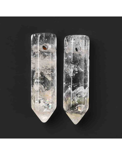Cuarzo Cristal. Hexágono una punta. Faceteado. 30~33x8~9 milímetros. 1,5 mm perforación. 1 unidad.