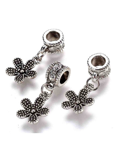 European Beads. Flor. Aleación cobre. Color plata antigua. 26 mm. 5 mm perforación. 2 uds