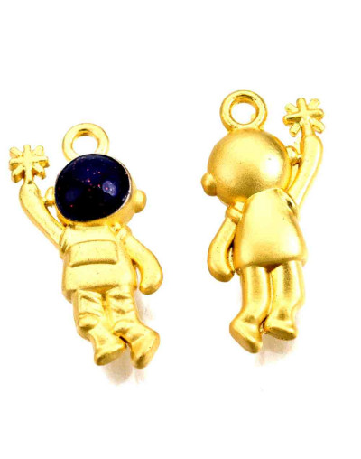 Astronauta (3). Aleación de cobre y esmalte. 20x9x5,5 milímetros. 1,5 mm perforación. 2 unidades.