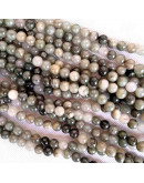 Natural Green. 06 milímetros diámetro. 1 mm perforación. 60 unidades hilo (aproximado).