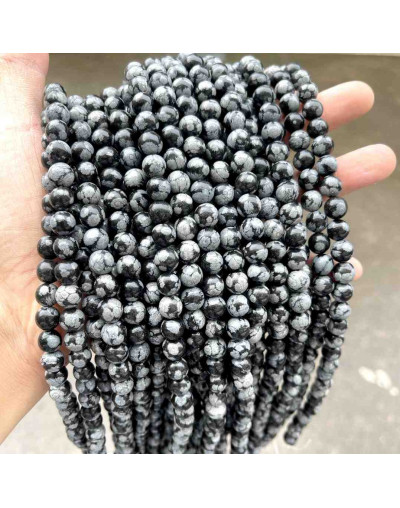 Obsidiana Nevada. 06 milímetros diámetro. 1 mm perforación. 60 unidades hilo (aproximado).