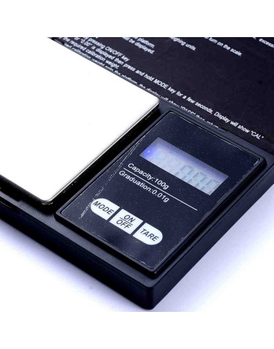 Mini pesa digital. De 0,01 a 100 gramos. 128x77x20 mm. Funciona con 2 baterías AAA no incluidas. Mini pesa digital. De 0,01 a 100 gramos. 128x77x20 mm. Funciona con 2 baterías AAA no incluidas.