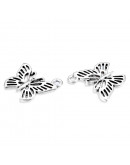Mariposa. Aleación de cobre. Color plata antigua. 18x19x2 milímetros. 1,8 mm perforación. 5 unidades Mariposa. Aleación de cobre. Color plata antigua. 18x19x2 milímetros. 1,8 mm perforación. 5 unidades