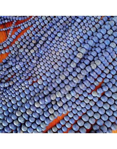 Lapislazuli. Mate. 10 milímetros díametro. 1 mm perforación. 35 unidades hilo (aproximadamente).