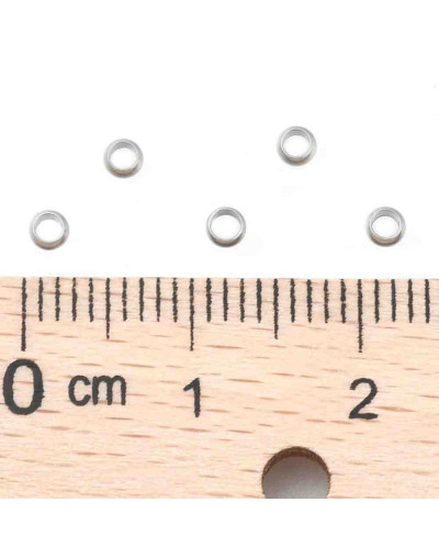 Crimp beads. Acero inoxidable. Color plateado. 2,5x1,5 mm. 1.50 mm agujero. 20 unidades