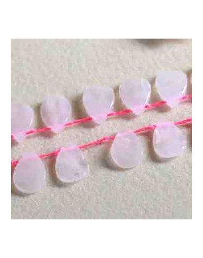 Cuarzo Rosa. Pétalo. 13x18x4 milímetros. 1 milímetro perforación. 2 unidades. Cuarzo Rosa. Pétalo. 13x18x4 milímetros. 1 milímetro perforación. 2 unidades.