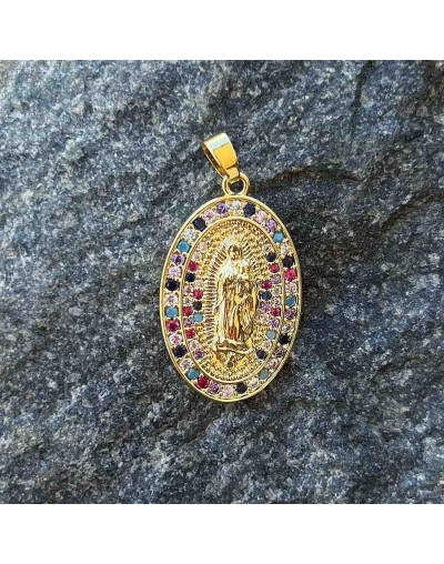 Virgen (8). Aleación+Zirconia. Baño 18KGold. 25x17 milímetros. 5x3 mm cierre. 1 unidad.