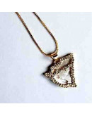 Mapa Nicaragua. Aleación+Zirconia+Shell. Baño 18k Gold. 22x20x2,5 mm. 2x3 mm cierre. 1 unidad. Mapa Nicaragua. Aleación+Zirconia+Shell. Baño 18k Gold. 22x20x2,5 mm. 2x3 mm cierre. 1 unidad.