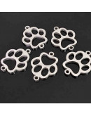 Huella de perro. Acero Inoxidable. Color plateado. 16x20 milímetros. 1,1 mm perforación. 1 unidad.