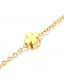 Trébol. Acero Inoxidable. Color dorado. 8x8x3,4 milímetros. 2 mm perforación. 1 unidad.