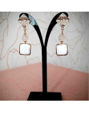 Concha de mar. Cuadrado. Golden Plated. 14x3 milímetros. 0,8 mm perforación. 1 unidad.