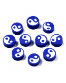 Yin-Yang. Color Blanco+Azul. 9~10x4~7 milímetros. 2 mm perforación. 10 unidades.