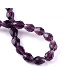 Gota faceteada. Purple. 8x6 milímetros. 1 mm perforación. 65 unidades hilo (aproximado). Gota faceteada. Purple. 8x6 milímetros. 1 mm perforación. 65 unidades hilo (aproximado).